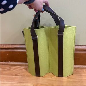Graf & Lantz 2 bottle wine carrier/tote: green with brown handles EUC